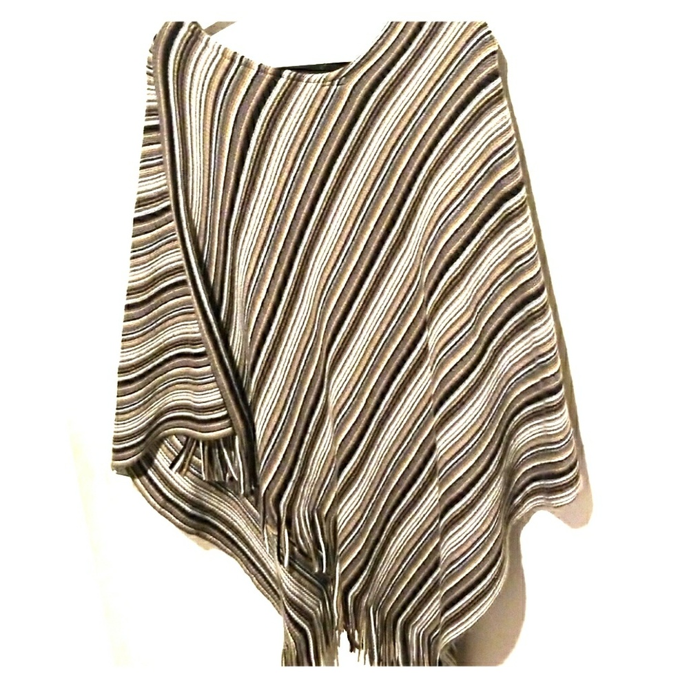 🆕️☔⛈Pull over Striped Poncho🌦⚡